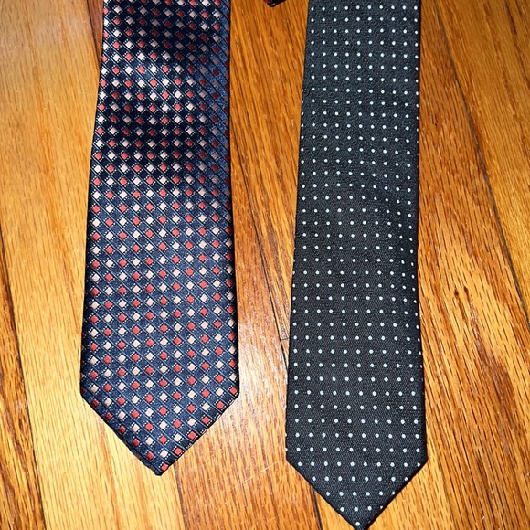 Banana Republic and Apt 9 tie bundle - Picture 2 of 5